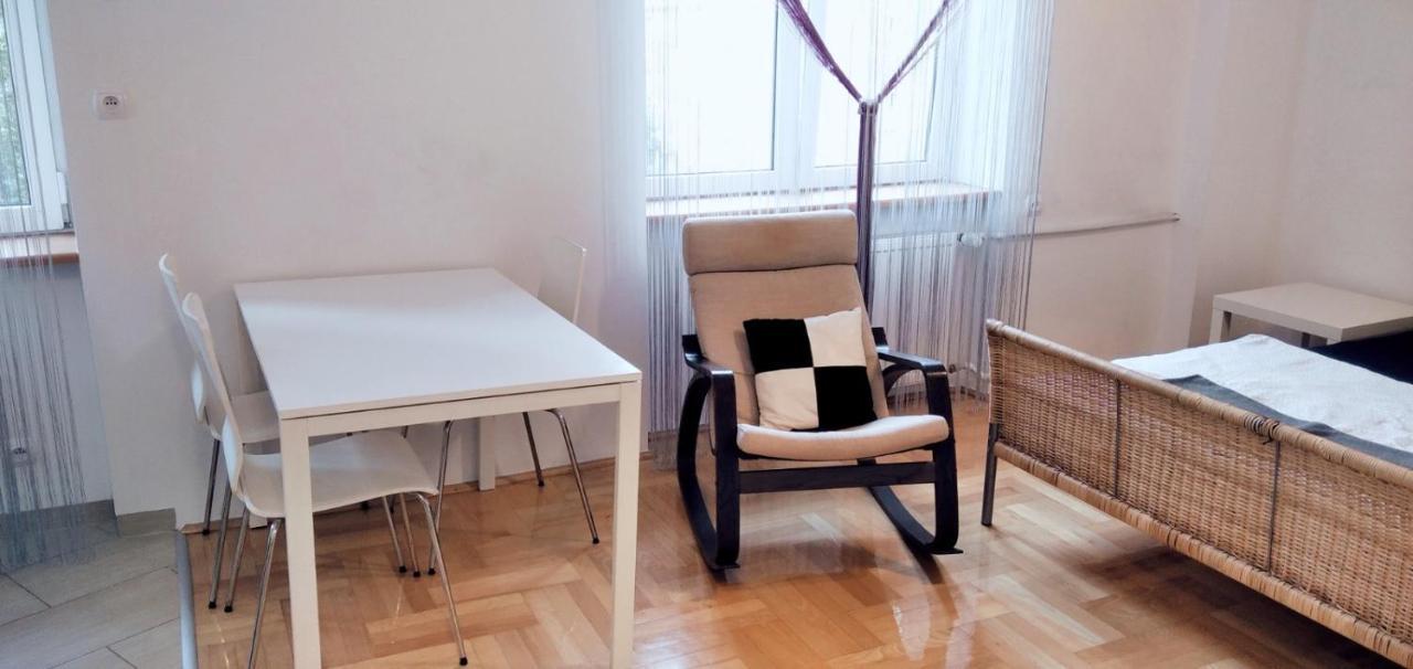 Apartament Hallera Square Warsaw 27M2 Kültér fotó